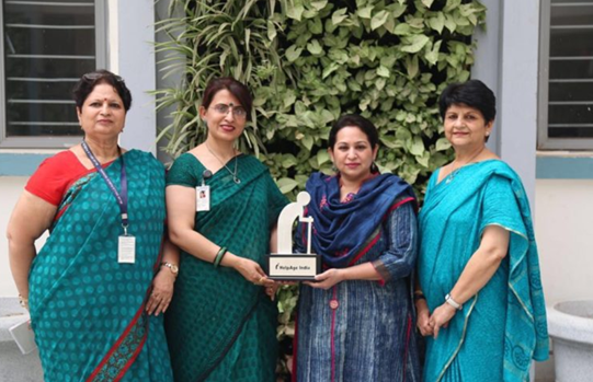 Help Age India honours Dr. Alka Saxena, Deputy Director-Blue Bells Group of Schools help-age-india-honours-dr-alka-saxena-deputy-director-blue-bells-group-of-schools